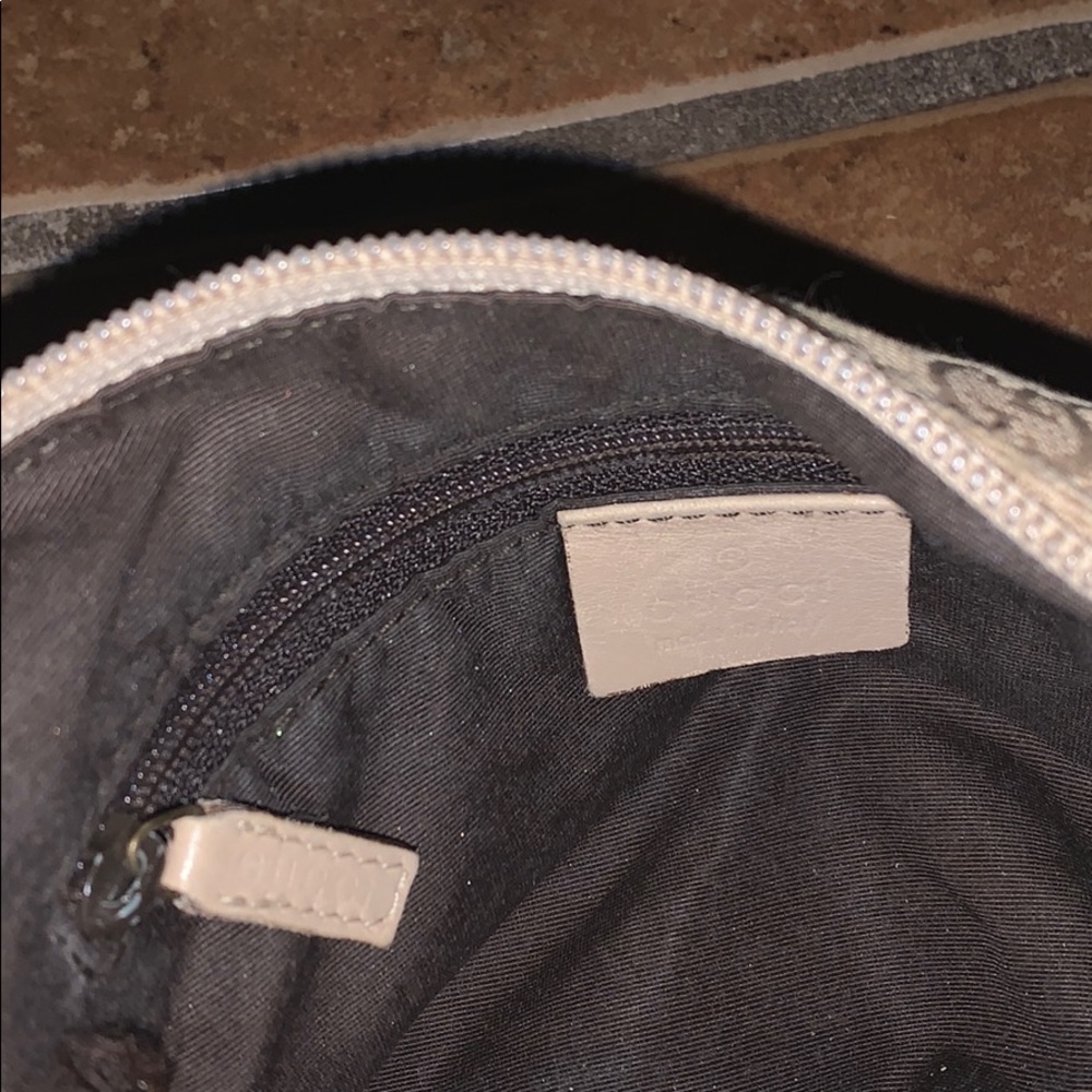 gucci purse - Picture 3 of 3